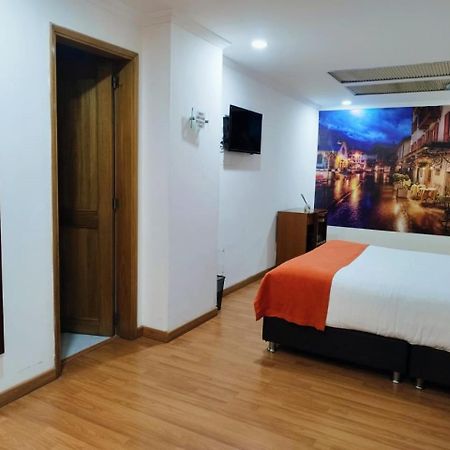 Eurolan 93 Hotel Bogotá Eksteriør billede